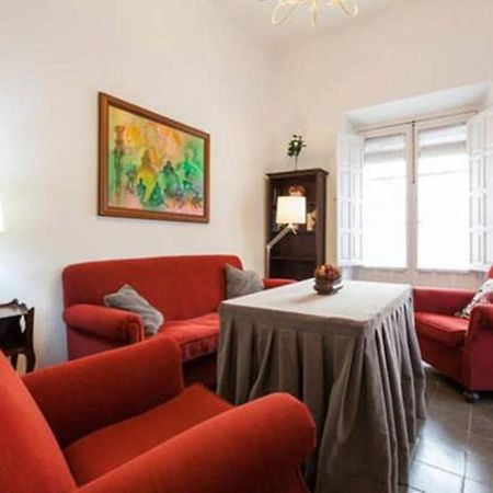 Apartamentos Rg Arenal セビリア 部屋 写真