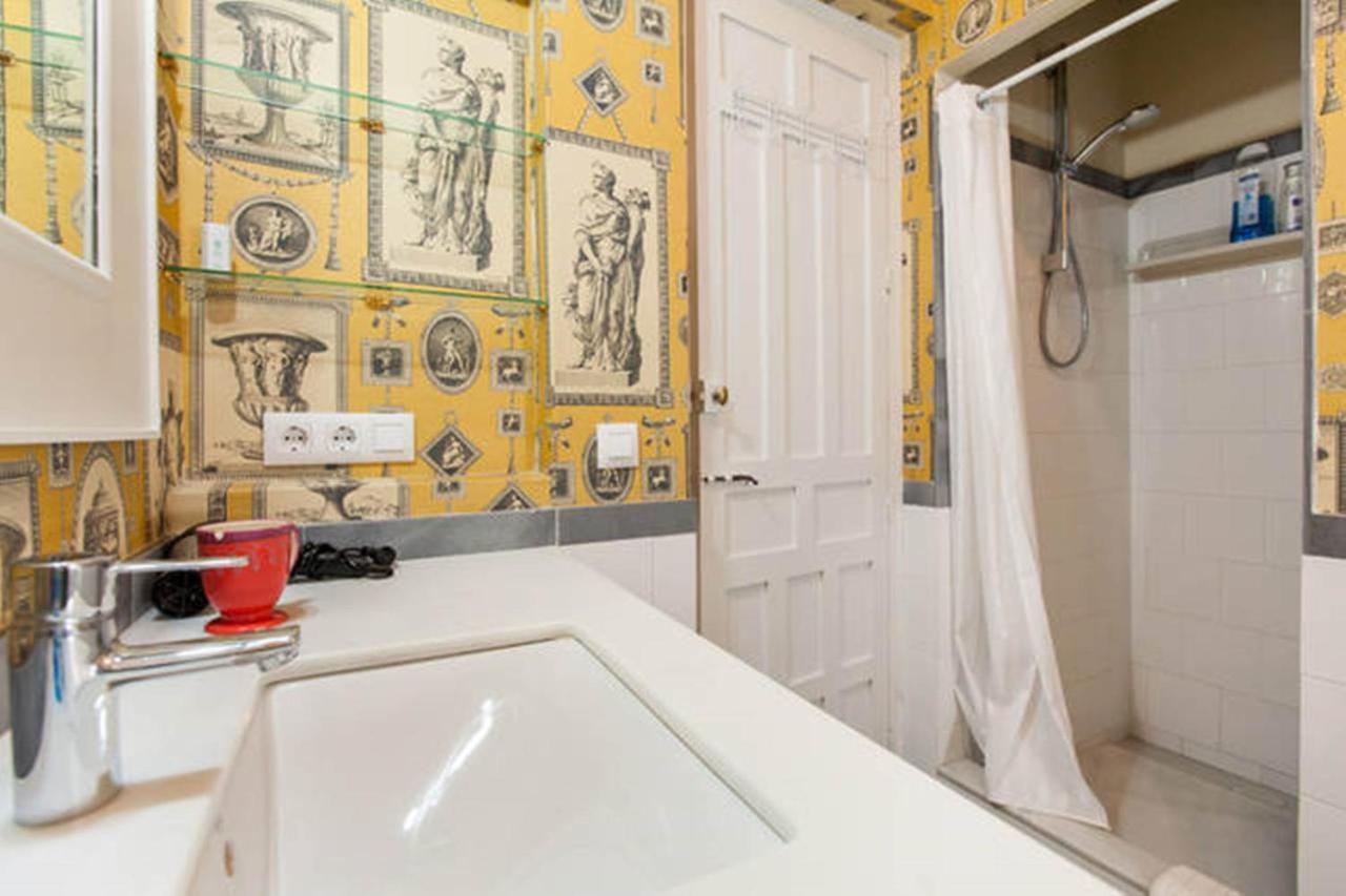 Apartamentos Rg Arenal セビリア 部屋 写真