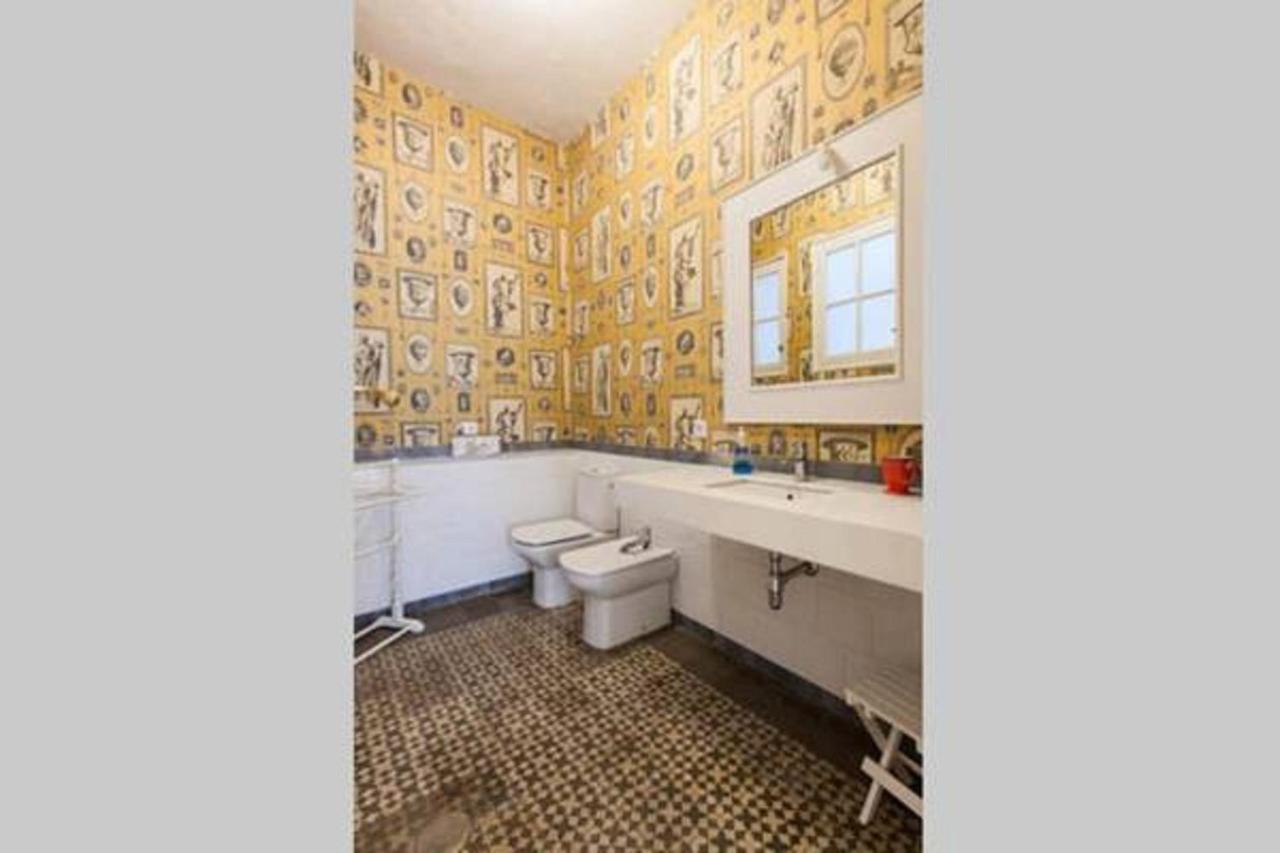 Apartamentos Rg Arenal セビリア 部屋 写真
